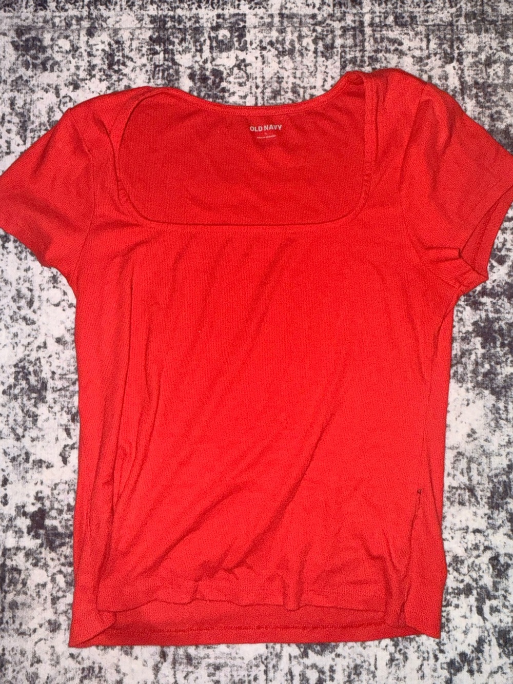 Old Navy Red Square Scoop Short Sleeve Tee
